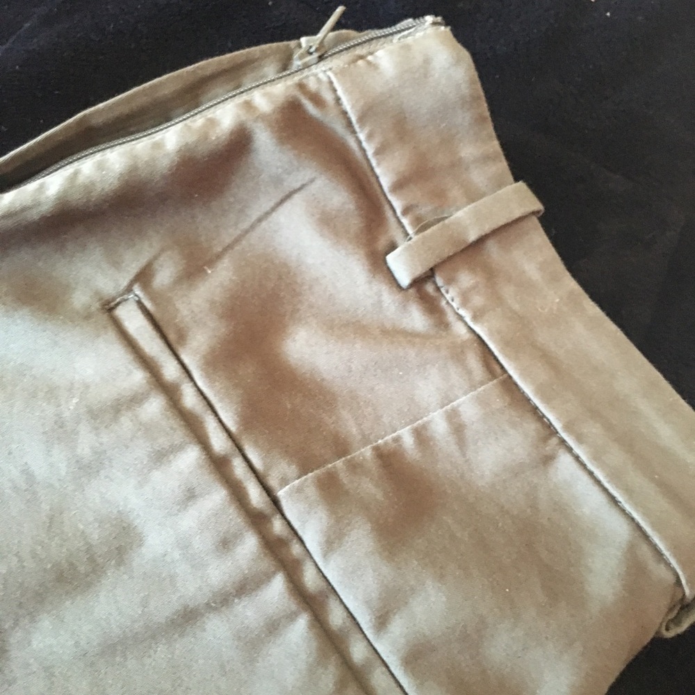 The most classy pair of olive green slacks